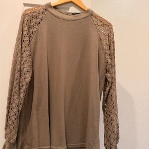 Elegant Lace Sleeve Women's Top